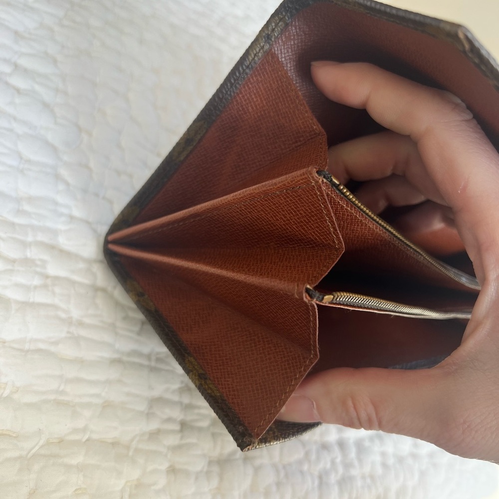 Louis Vuitton Monogram Brown Wallet - Picture 5 of 8